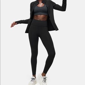 OV ✨ FrostKnit Leggings